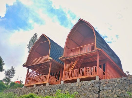 Cottage Dieng lumbung-scoter Skoter